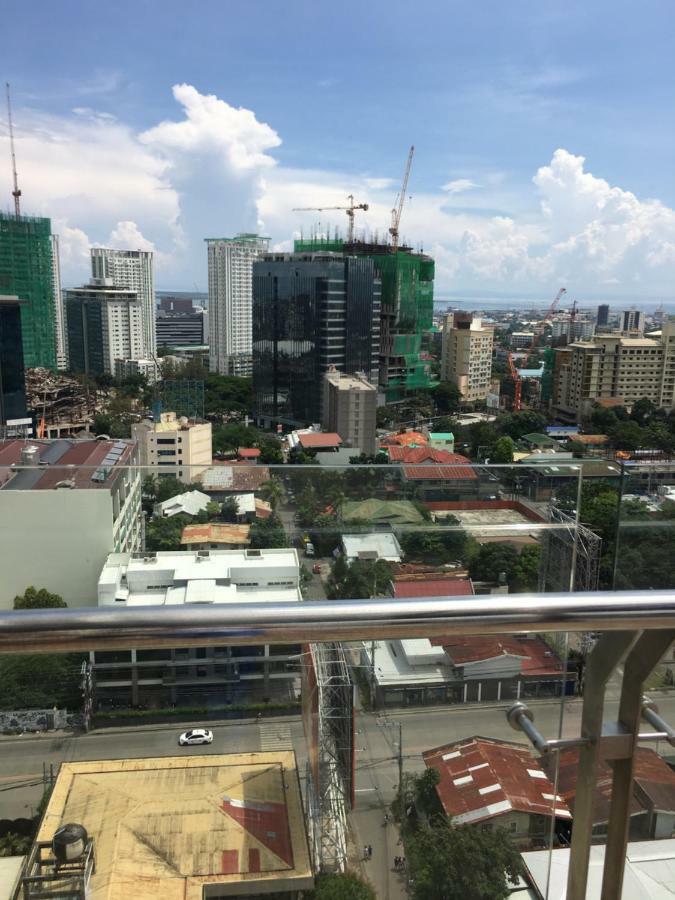 Trillium Residences Condominium Cebu Stadt Exterior foto